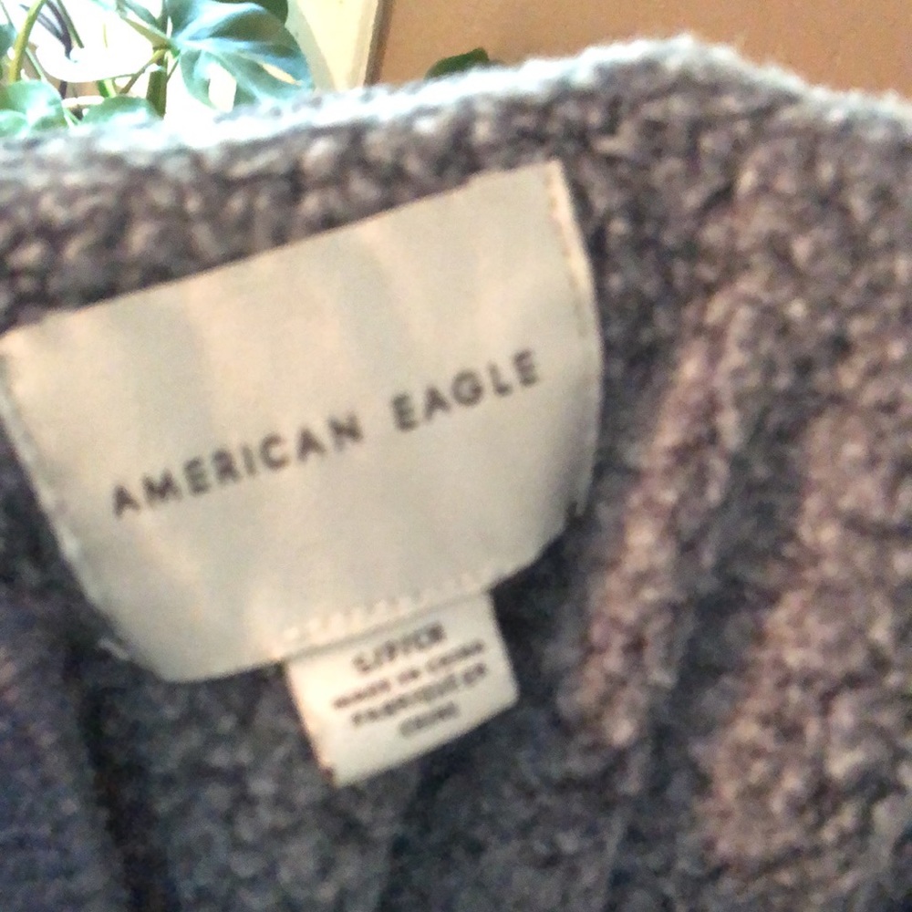 American Eagle Shirt - Picture 3 of 3